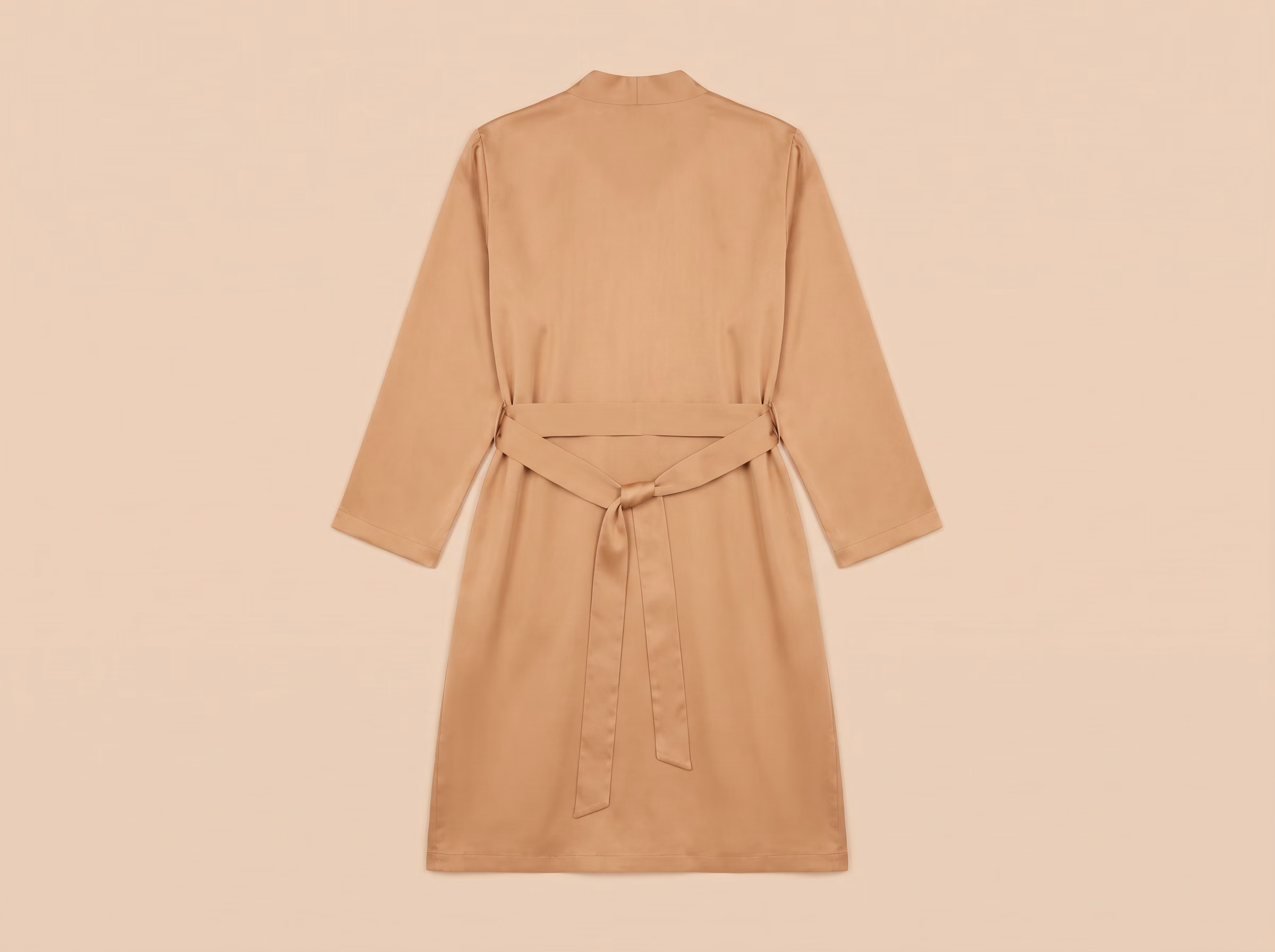 The Zellige robe in Amande, from the back.